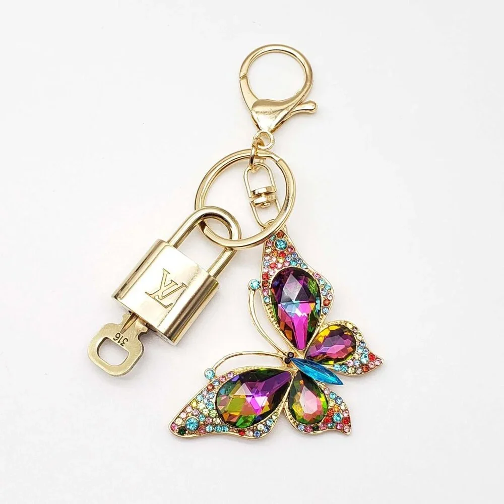 Louis Vuitton Gold Lock 🔒 Authentic LV Key + Unbranded Butterfly Bag Charm - Picture 9 of 9